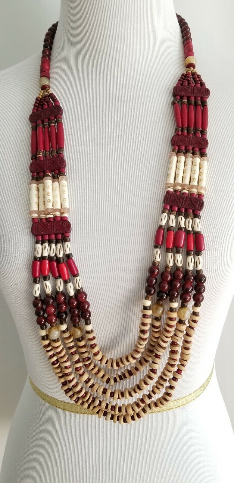 CHICO'S CHERRY-COLORED BIB NECKLACE