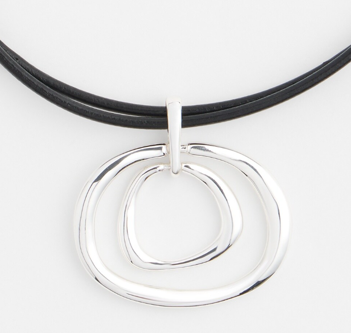 CHICO'S SILVER TONE RINGS PENDANT NECKLACE