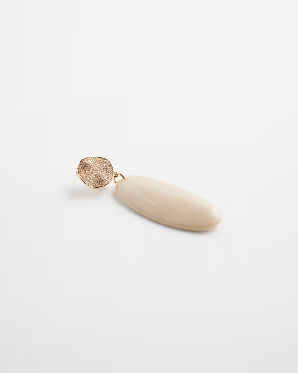 CHICO'S NEUTRAL CLIP-ON EARRINGS