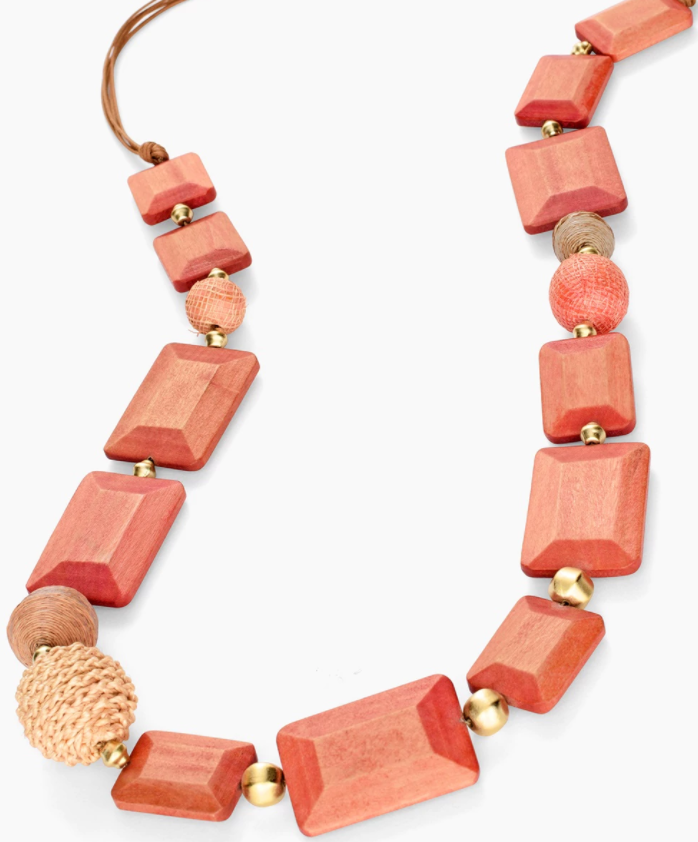 CHICO'S PINK BEADED LONG NECKLACE
