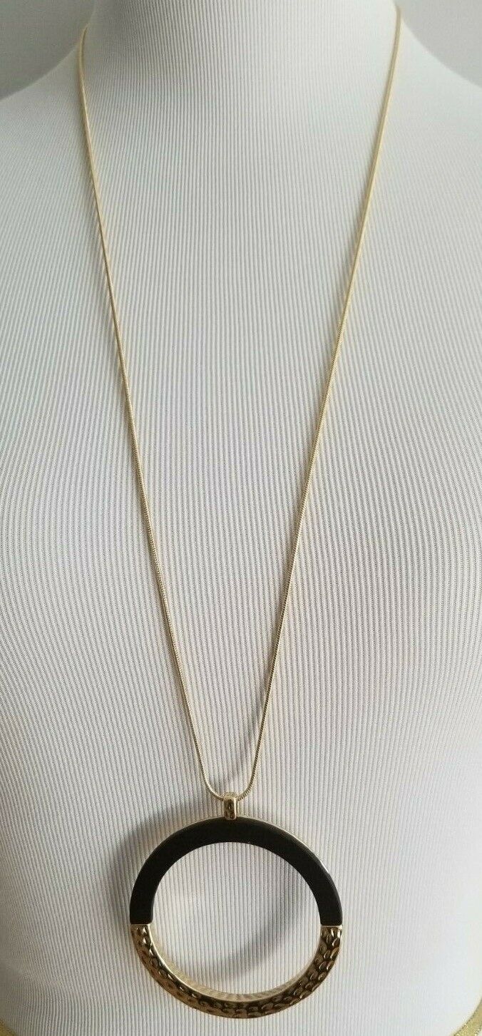 ANN TAYLOR LONG PENDANT NECKLACE
