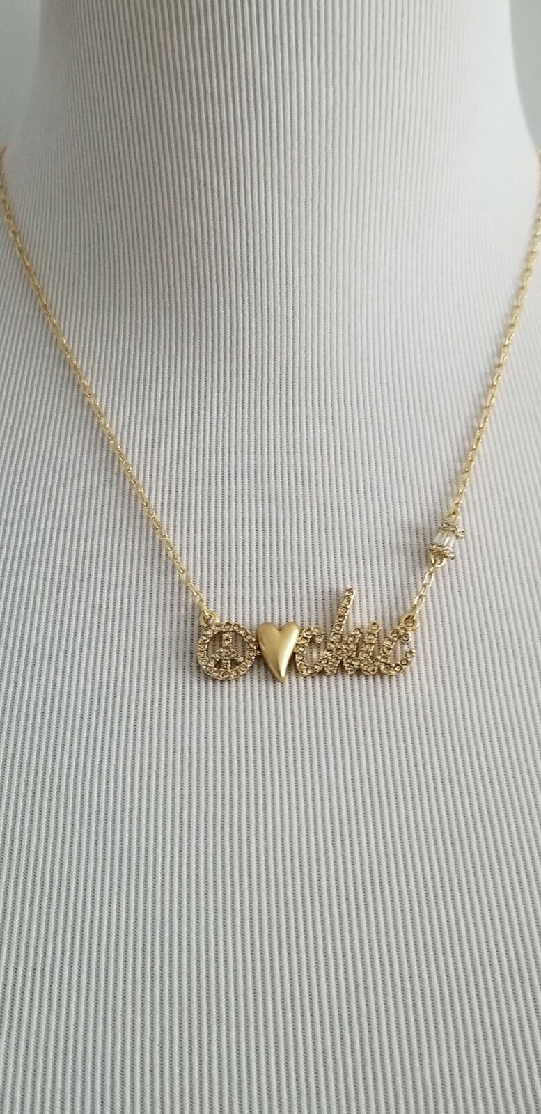 CHICO'S SHORT GOLDTONE NECKLACE