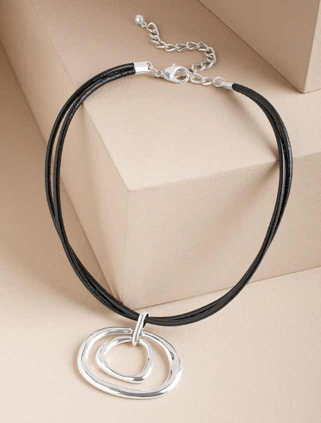 CHICO'S ECCENTRIC NECKLACE