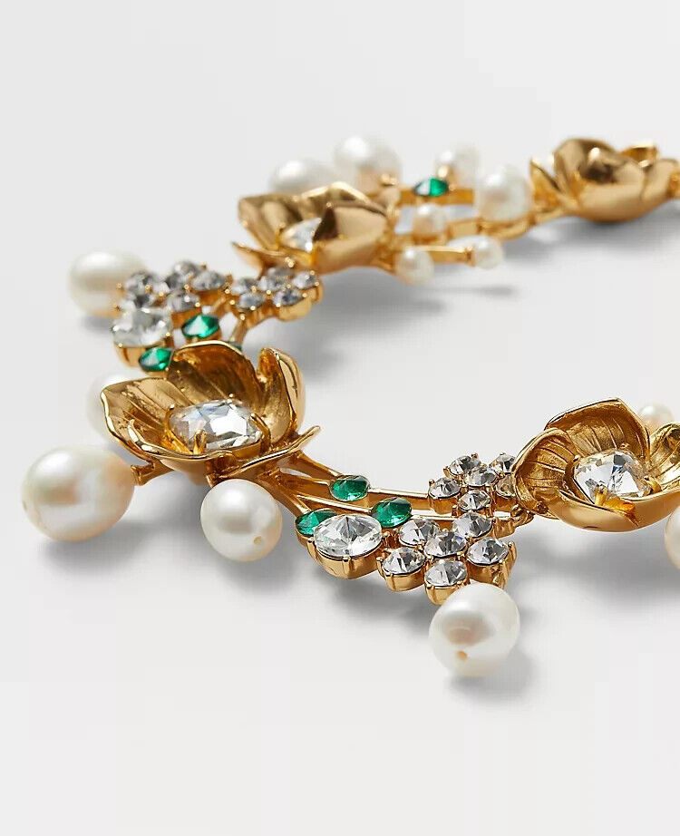 ANN TAYLOR FLOWER STATEMENT NECKLACE