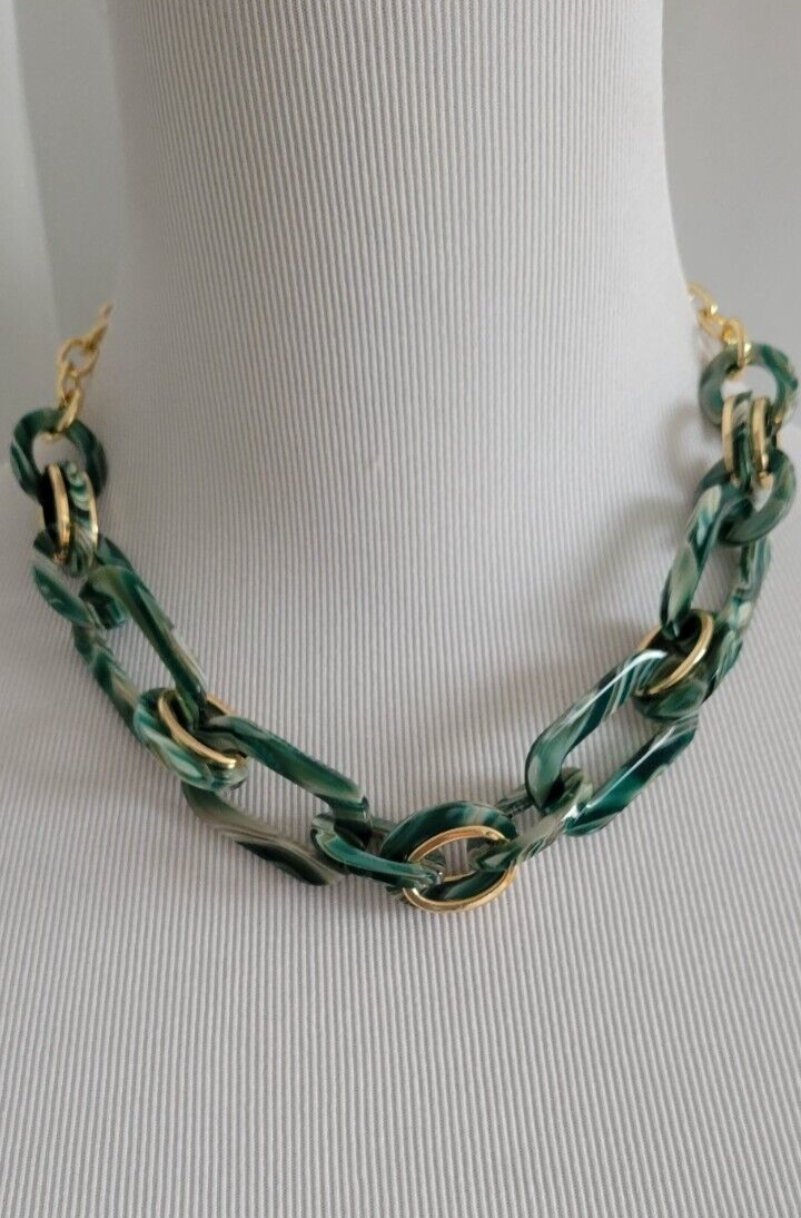 ANN TAYLOR LINK NECKLACE