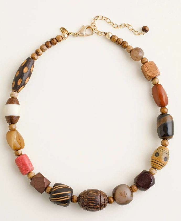 CHICO'S SHORT CHERRY-COLORED BEADED NECKLACE