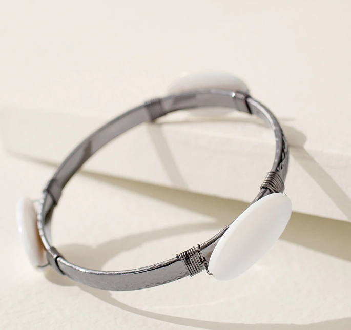 CHICO'S WHITE CAB BRACELET
