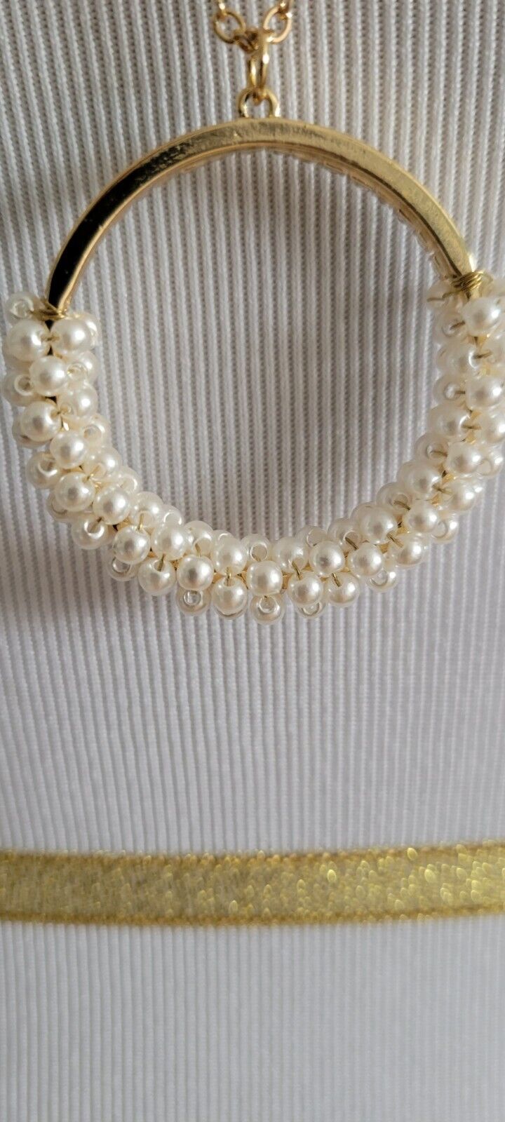 ANN TAYLOR PENDANT NECKLACE