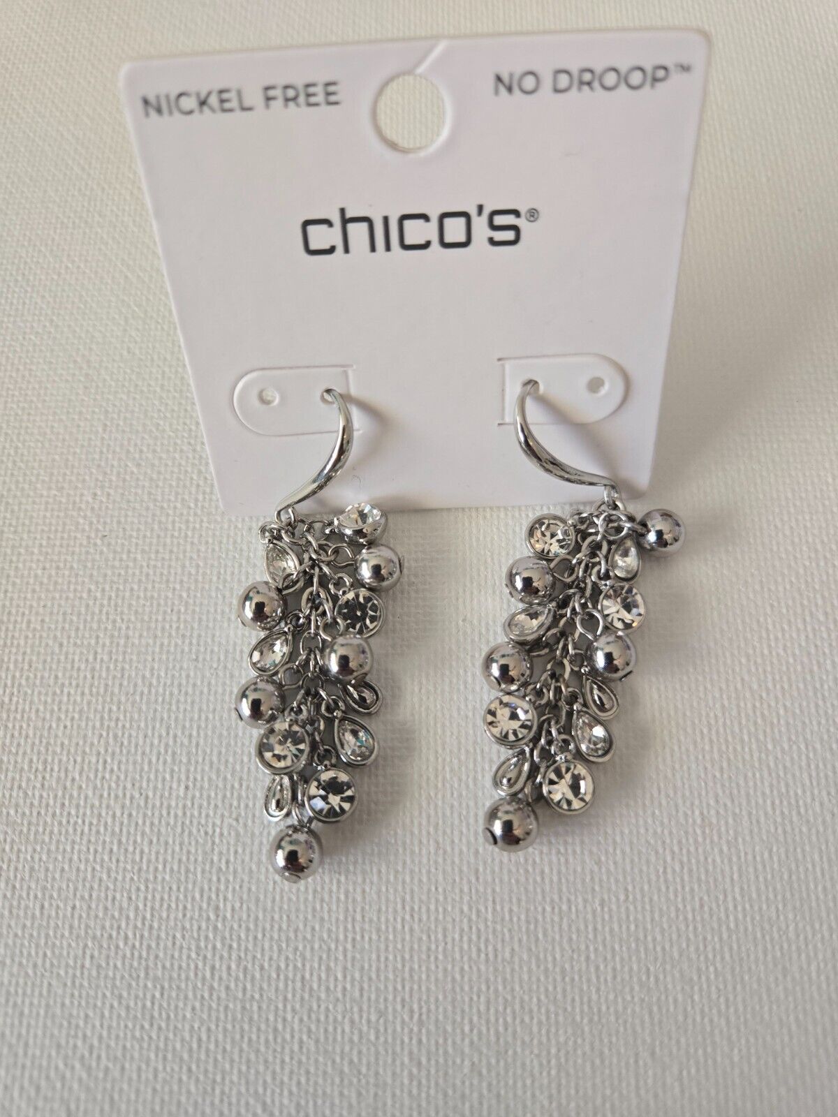 CHICO'S NO DROOP CHARM EARRINGS