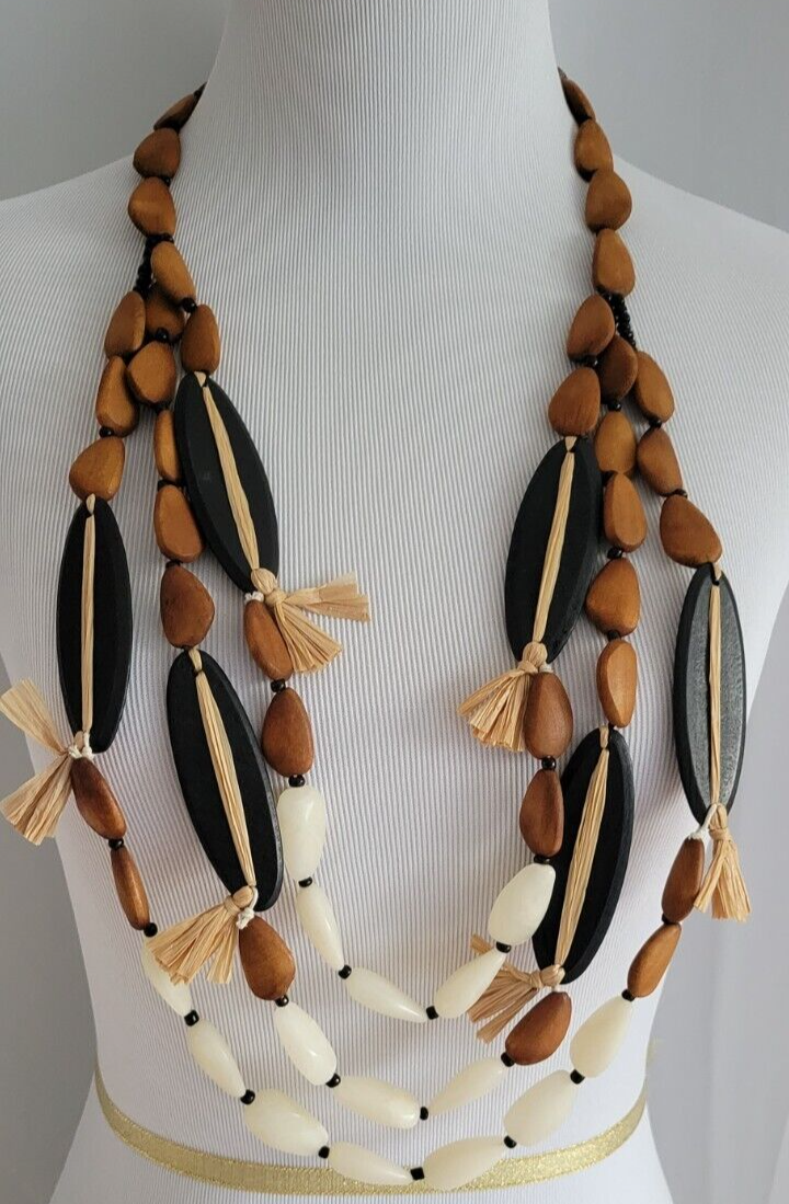 CHICO' S WOOD BEAD MULTISTRAND NECKLACE