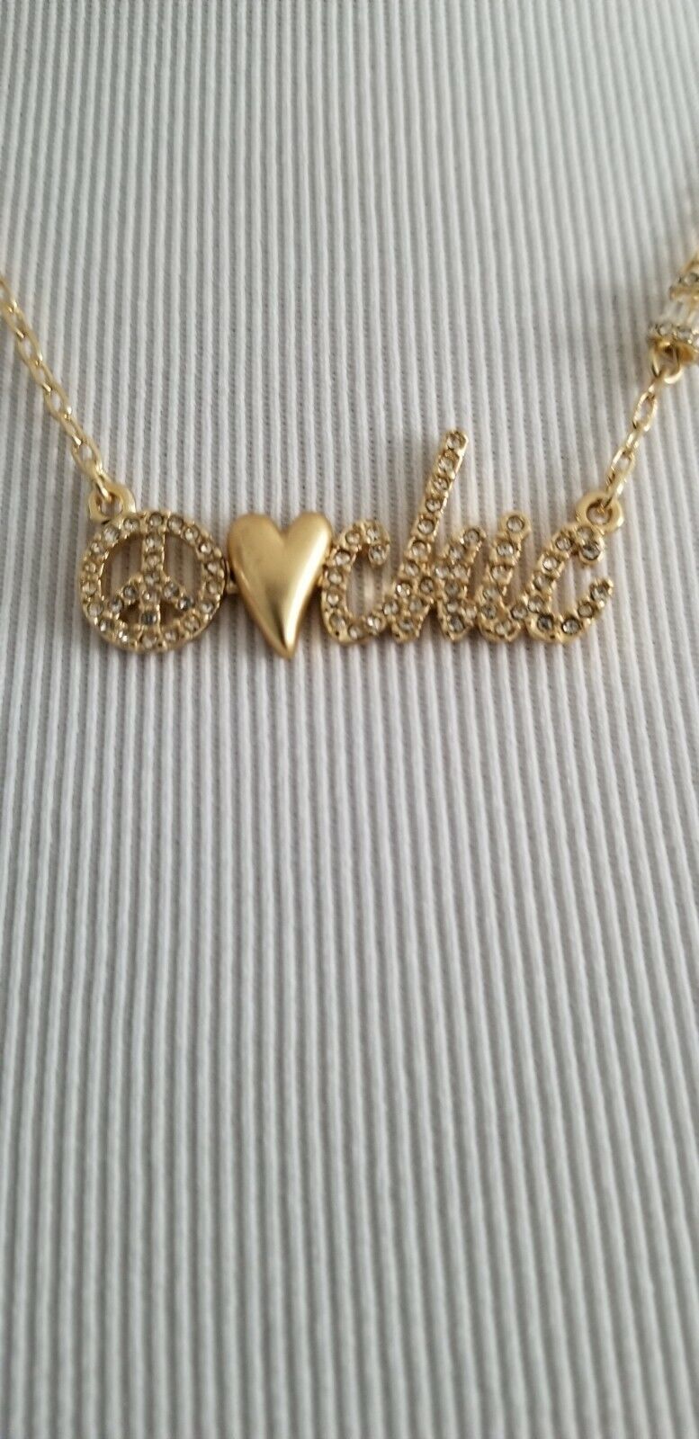 CHICO'S SHORT GOLDTONE NECKLACE