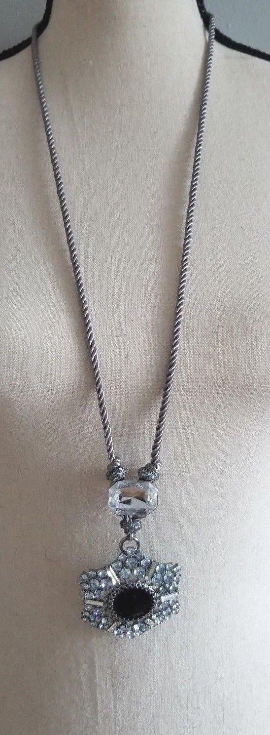 CHICO'S PEYTON PENDANT NECKLACE