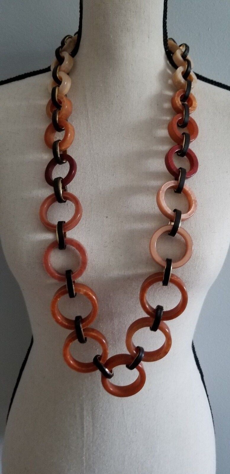CHICO'S TEGAN LONG NECKLACE