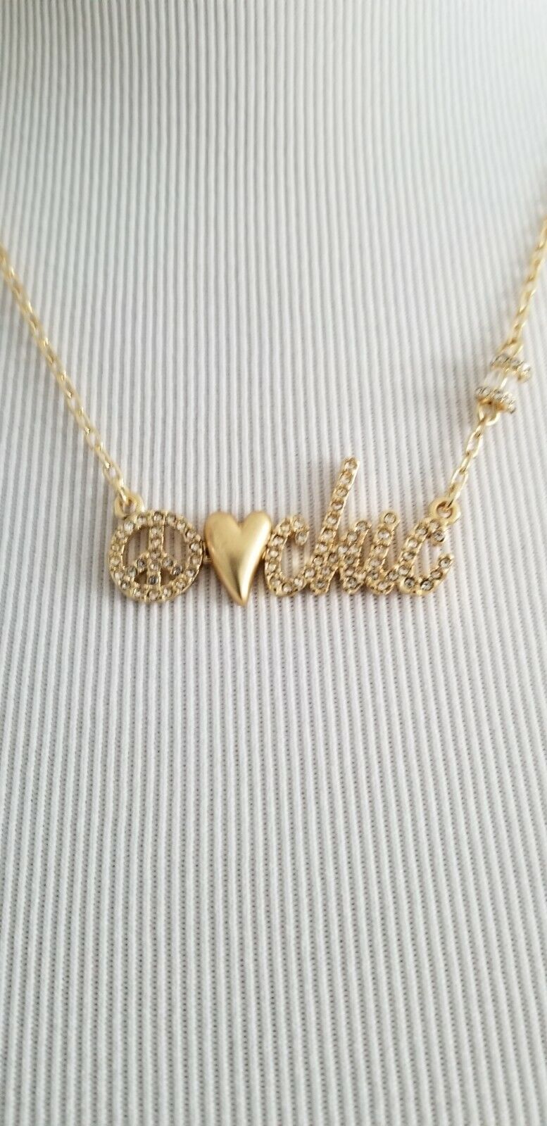 CHICO'S SHORT GOLDTONE NECKLACE