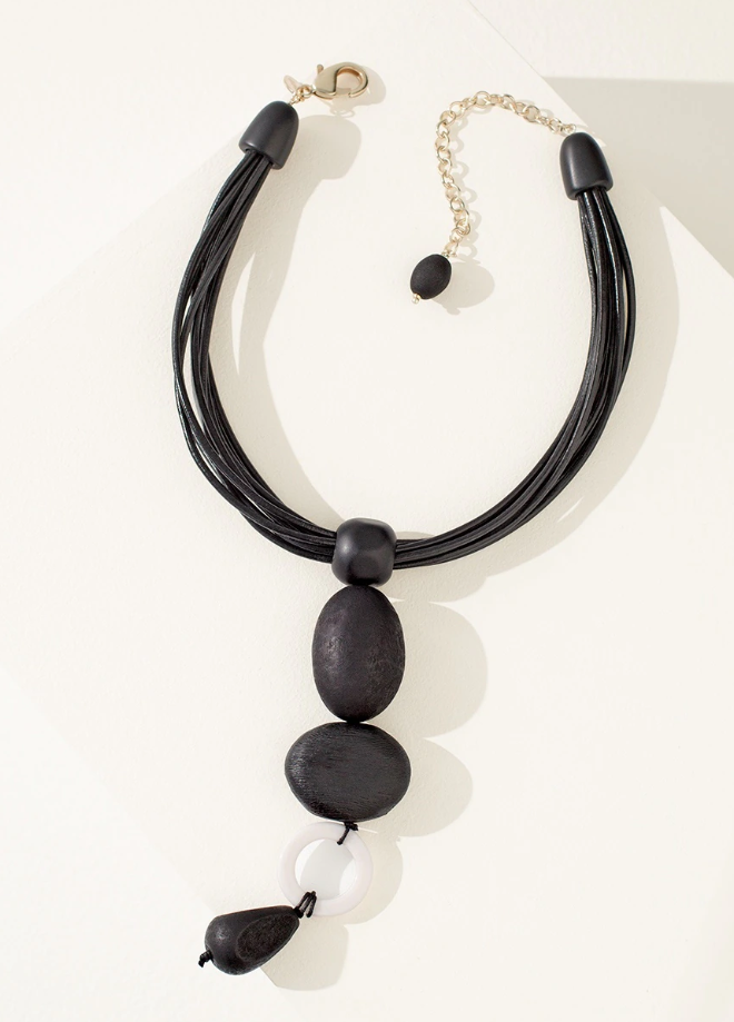 CHICO'S WOOD BEAD PENDANT NECKLACE