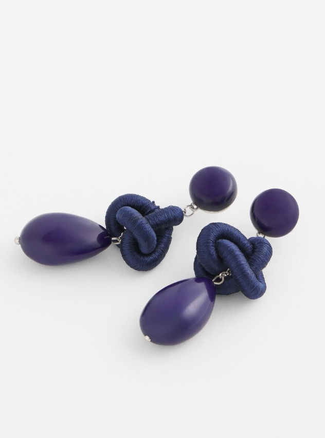CHICO'S NAVY TEARDROP EARRINGS
