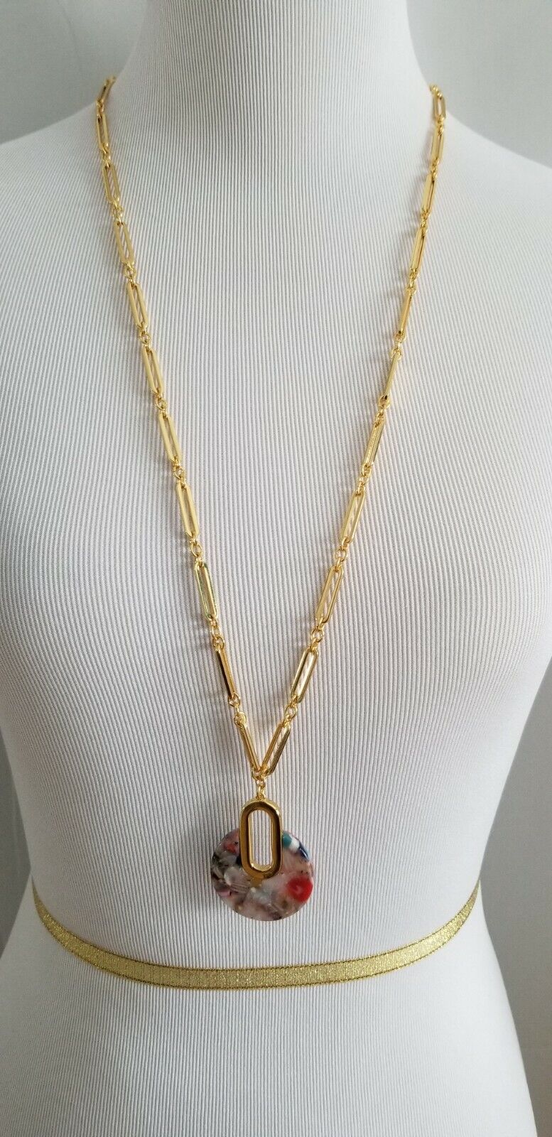 TALBOTS LINKS & CIRCLE PENDANT