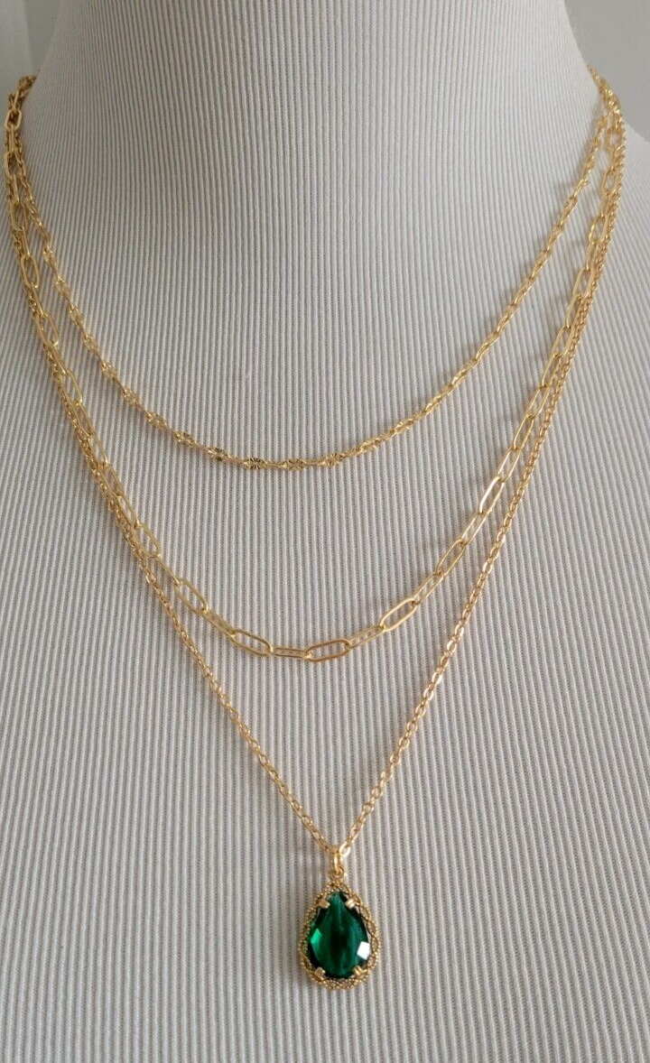 ANN TAYLOR SHELL LAYERED STATEMENT NECKLACE