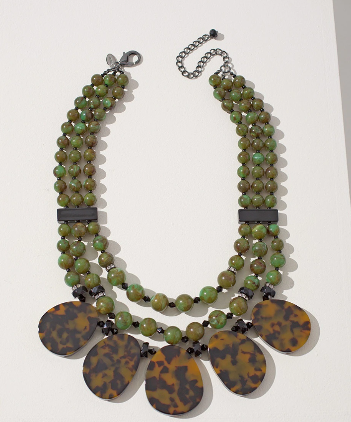 CHICO'S TORT BIB NECKLACE