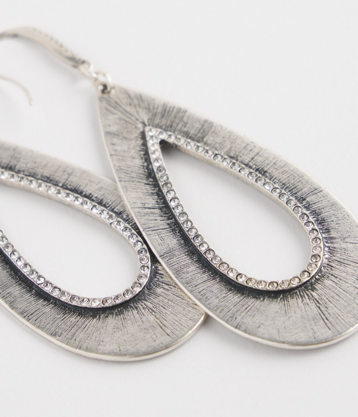 CHICO'S NO DROP U2122 SILVER TONE TEARDROP EARRINGS