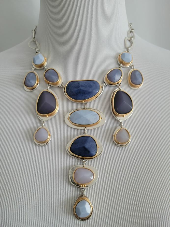 CHICO'S BLUE MULTI BIB NECKLACE