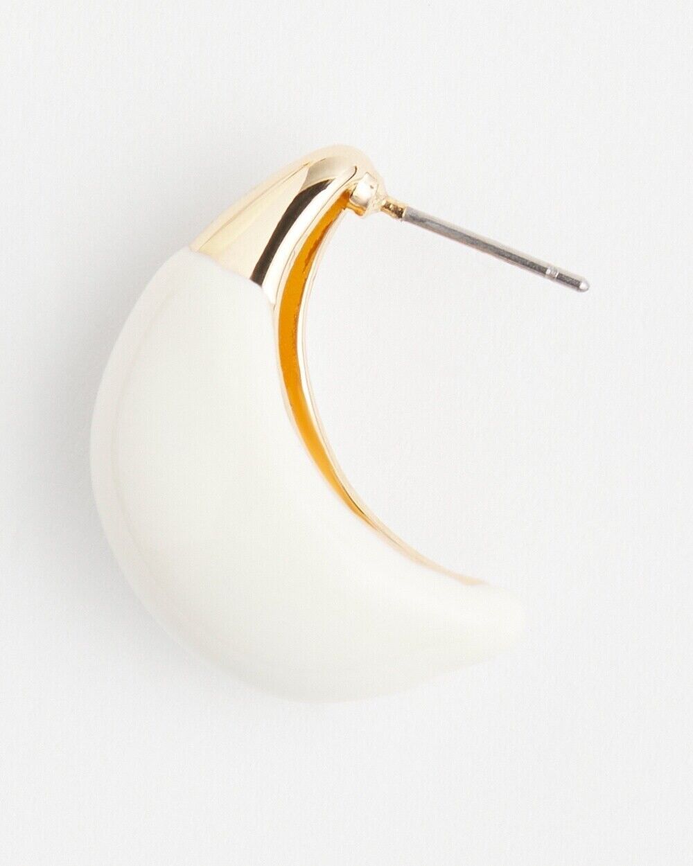 CHICO'S NO DROOP ECRU DIPPED HUGGIE EARRINGS