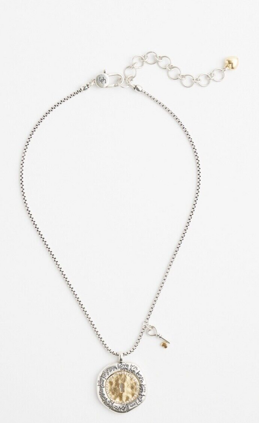CHICO'S KEYHOLE MEDALLION PENDANT NECKLACE