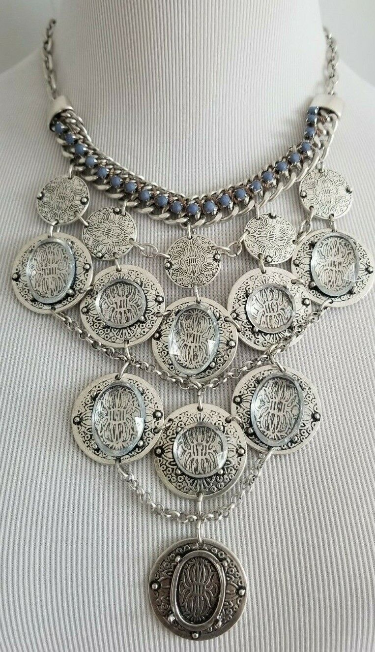 CHICO'S SILVERTONE AND BLUE BIB NECKLACE
