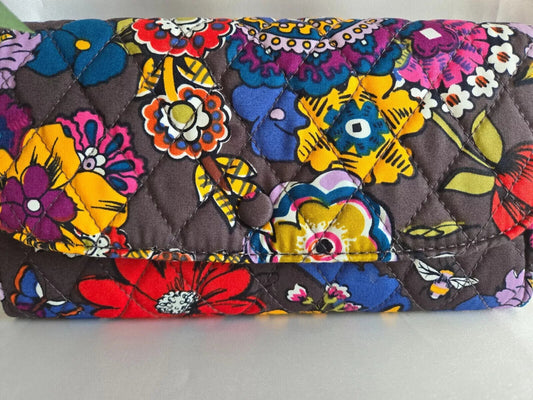 Vera Bradley Wildwood Wallet Crossbody, Colorful bouquet in Cotton gabardine