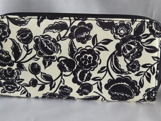 Vera Bradley Continental Wallet, Bubbly Flowers Black in Nylon Twill