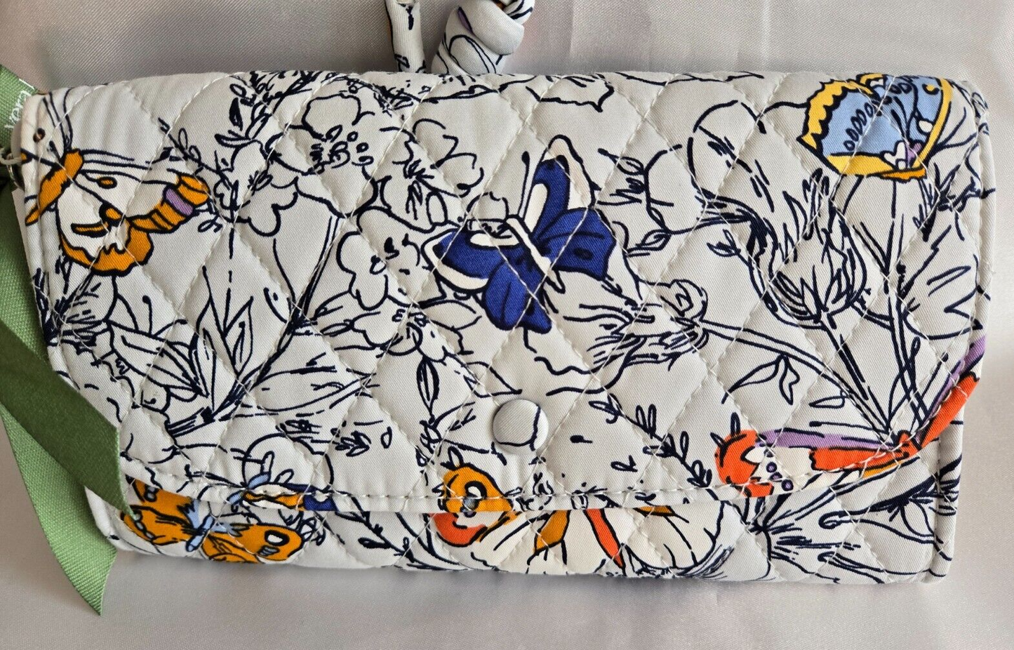 Vera Bradley Wildwood Wallet Crossbody, Wing + bloom in Cotton Gabardine