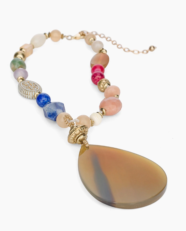 CHICO' S SHORT MULTI-COLORED MIXED-BEAD PENDANT NECKLACE
