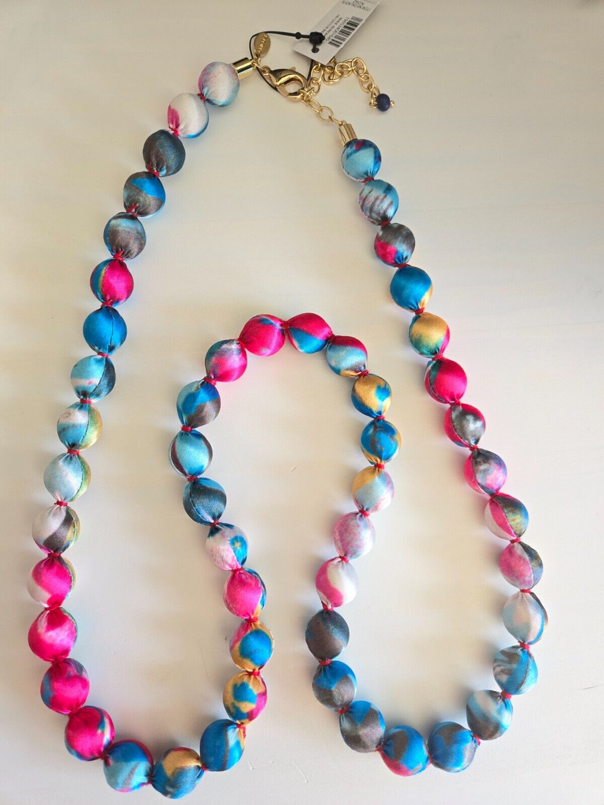 CHICO'S MULTICOLOR PRINTED SINGLESTRAND NECKLACE