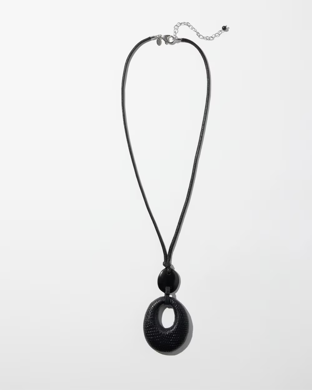 CHICO' S ADJUSTABLE LEATHER PENDANT NECKLACE