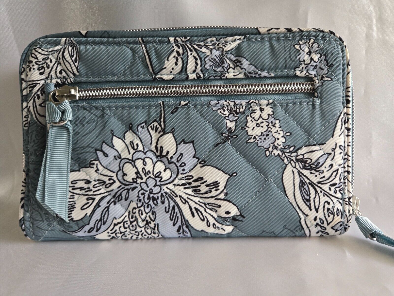 Vera Bradley Women's Performance Twill Turnlock Wallet, Tiger Lily Blue Oar