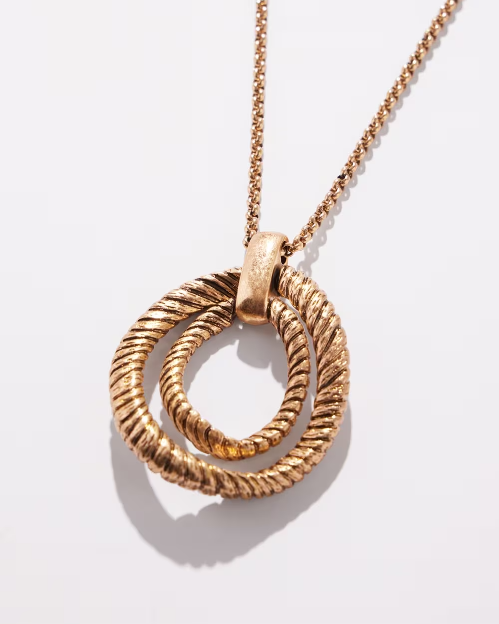 CHICO' S GOLD TONE ADJUSTABLE NECKLACE