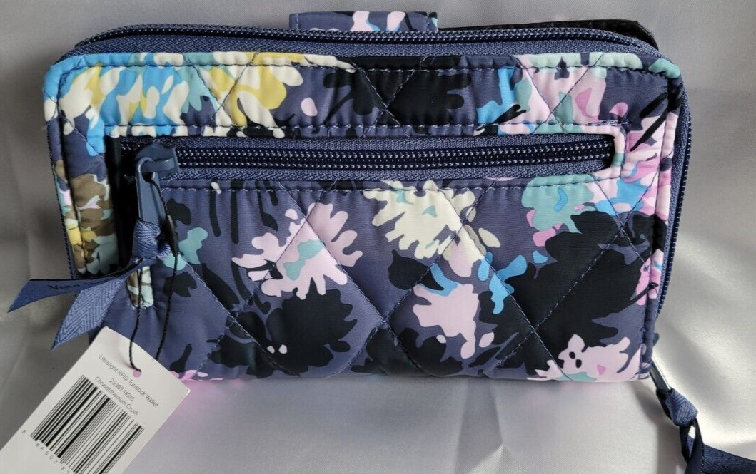 Vera Bradley Chrysanthemum Crush Ultralight RFID Turnlock Wallet