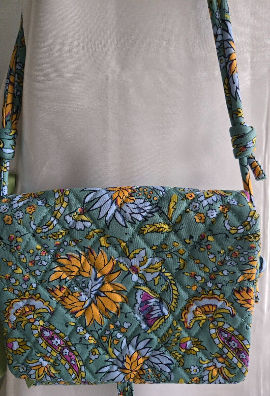 Vera Bradley Baird Hipster, Gemstone paisley in Cotton gabardine