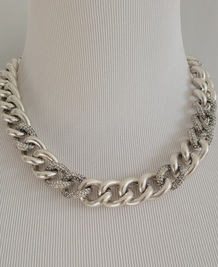 CHICO'S SILVERTONE CHAIN NECKLACE