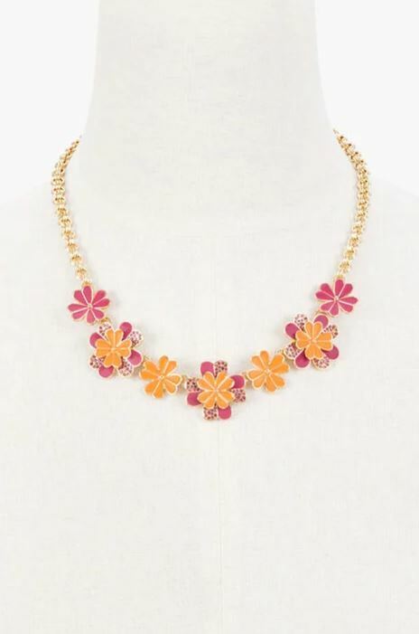 TALBOTS NECTARINE CLOVER NECKLACE