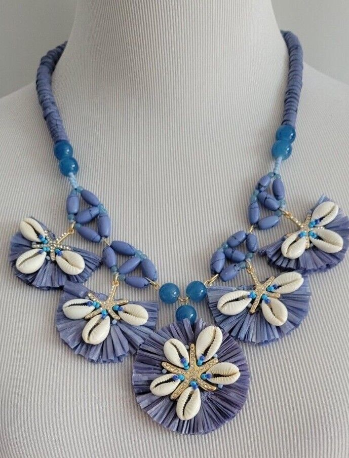 CHICO'S PERIWINKLE SHELL BIB NECKLACE