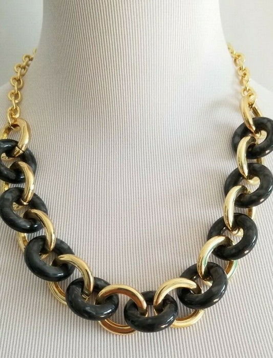 TALBOTS MARBLED RESIN SHORT LINKS NECKLACE
