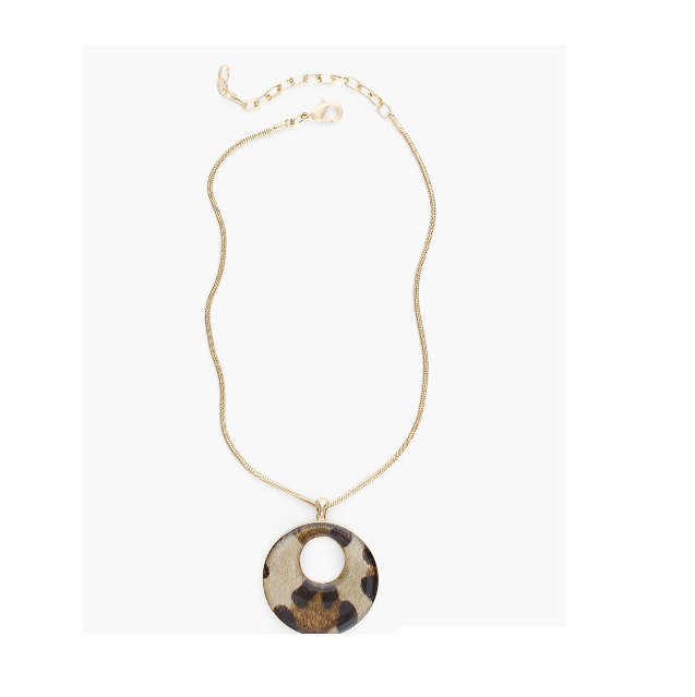 CHICO'S LUNA SHORT PENDANT NECKLACE