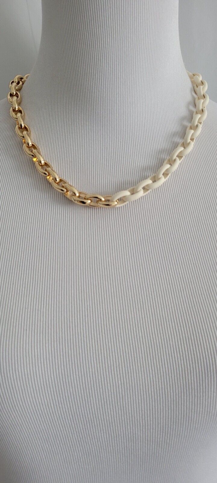 CHICO'S MAGNETICMIX WHITE MULTISTRAND NECKLACE