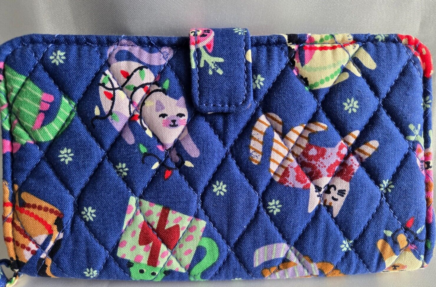 Vera Bradley Phone Wristlet, Catnip Christmas