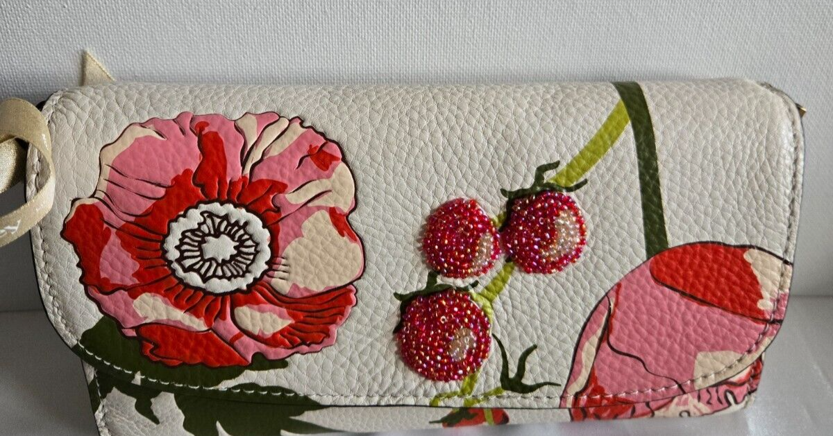 Vera Bradley Wildwood Wallet Crossbody, Meadow Bouquet Cottage Cream