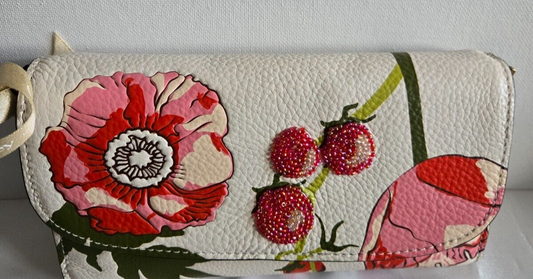 Vera Bradley Wildwood Wallet Crossbody, Meadow Bouquet Cottage Cream
