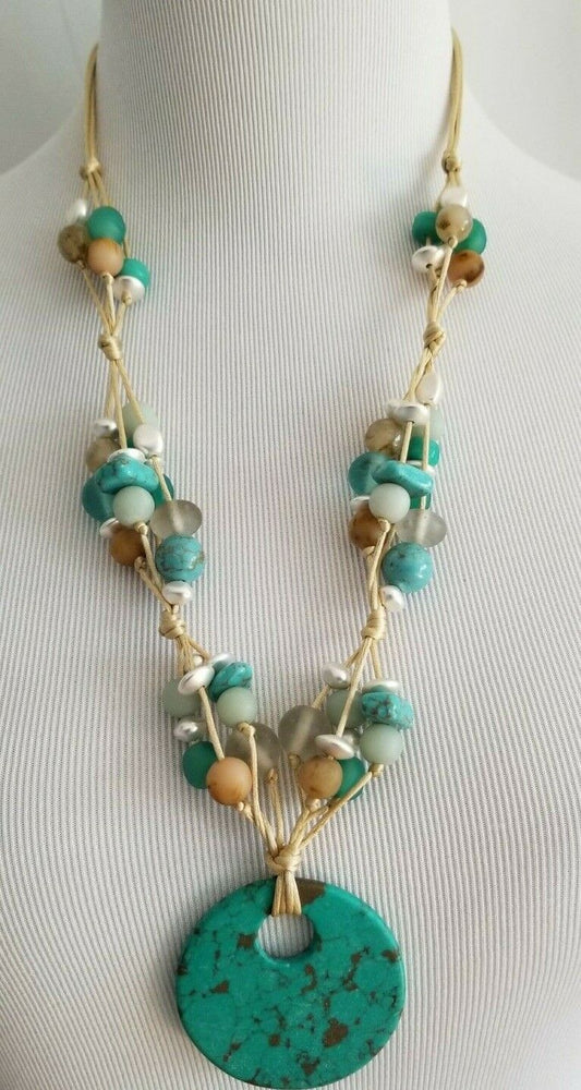CHICO'S HOWLITE PENDANT NECKLACE