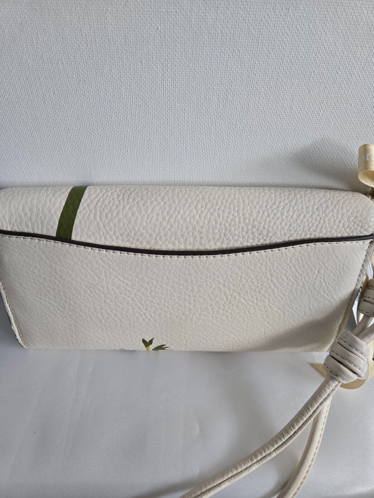 Vera Bradley Meadow bouquet cottage cream in Leather