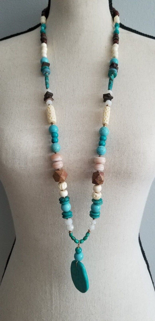 CHICO'S ALYSIA LONG PENDANT NECKLACE